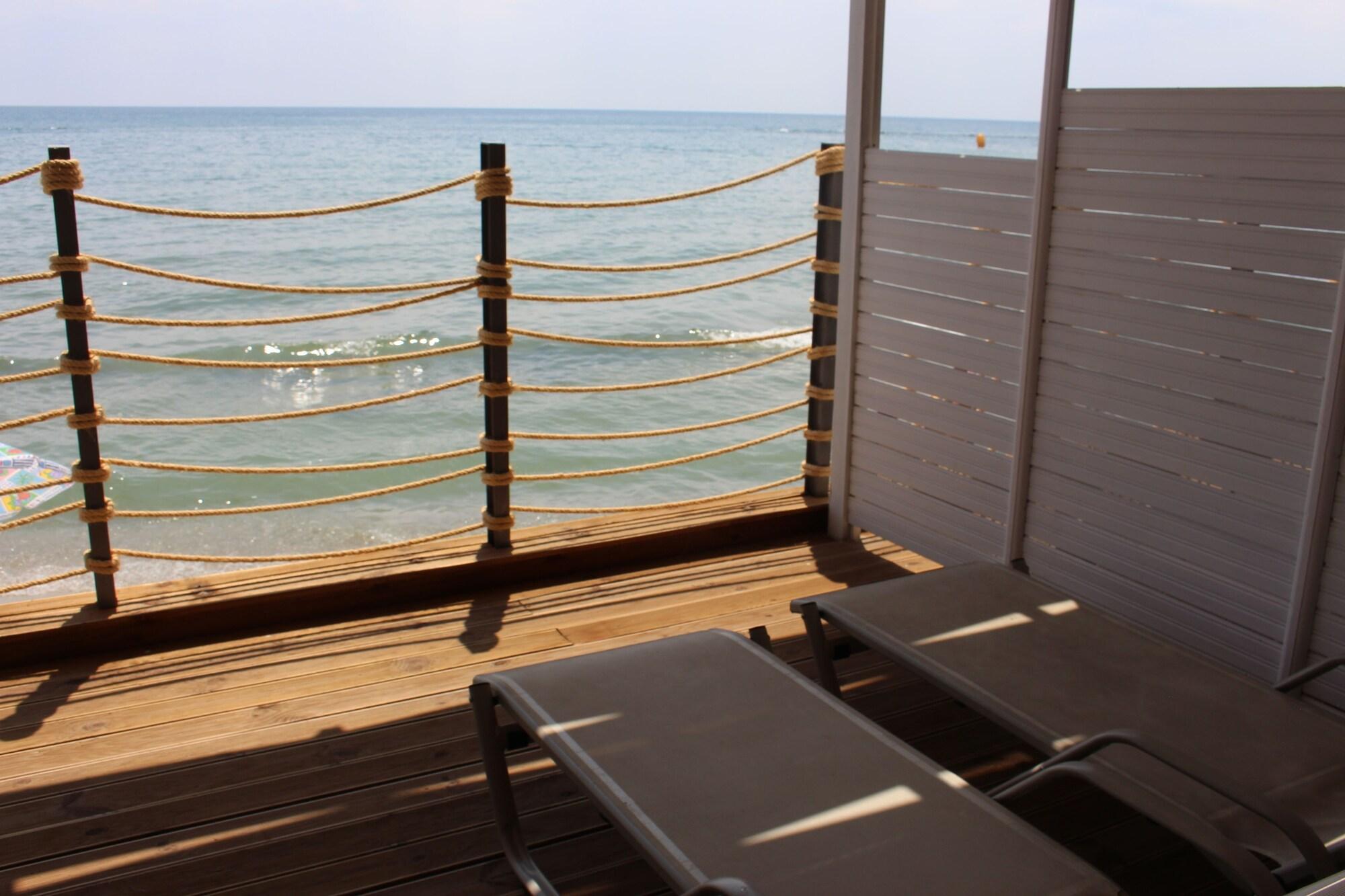 Paralia Beach Boutique Hotel 外观 照片